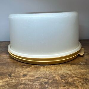Vintage Tupperware Cake/Pie Holder Harvest Gold with‎ Servin Saver No Handle